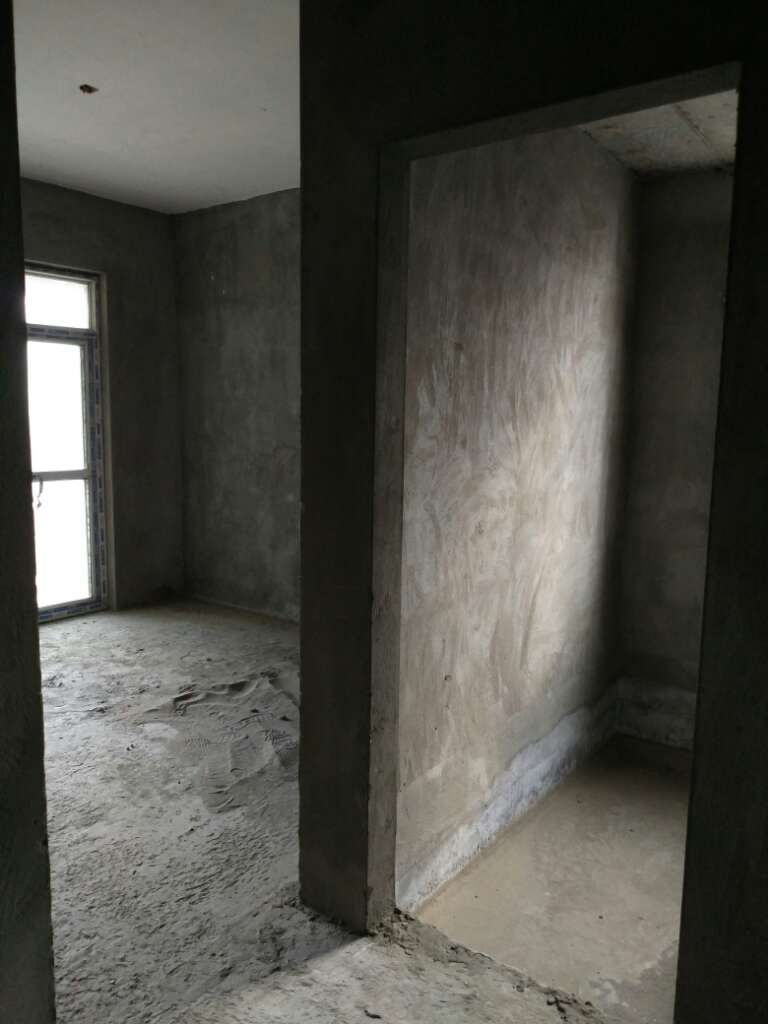 急售怡景新城高层毛坯房,中间楼层,采光好,仅51万